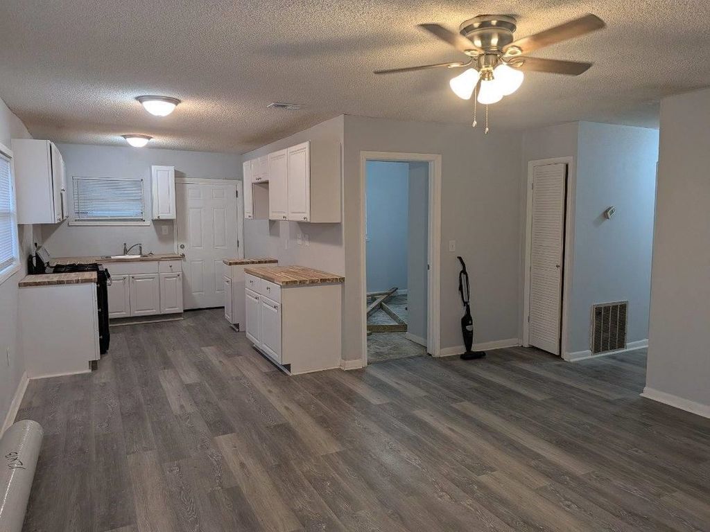 Photo of 201 SE Pride Street, Madison, FL 32340 (MLS # 395443)