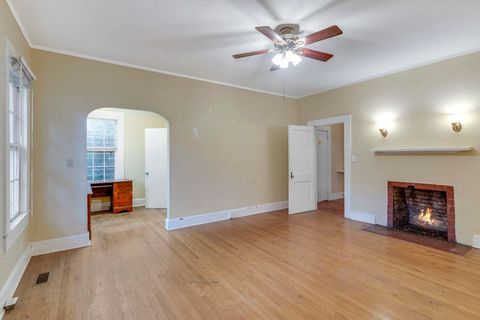 Tiny photo for 524 E College Avenue, Tallahassee, FL 32301 (MLS # 391941)