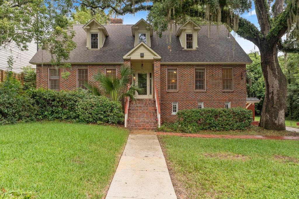 Photo of 524 E College Avenue, Tallahassee, FL 32301 (MLS # 391941)