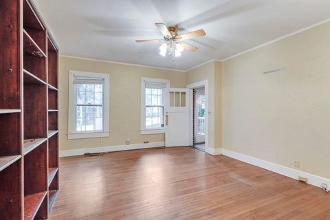 Tiny photo for 524 E College Avenue, Tallahassee, FL 32301 (MLS # 391941)