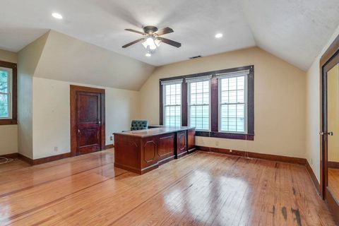 Tiny photo for 524 E College Avenue, Tallahassee, FL 32301 (MLS # 391941)