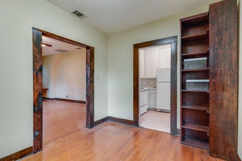 Tiny photo for 524 E College Avenue, Tallahassee, FL 32301 (MLS # 391941)