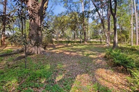 Tiny photo for 407 Nottingham Court, Tallahassee, FL 32312 (MLS # 397455)