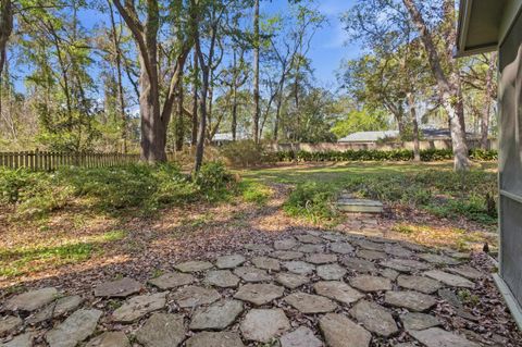 Tiny photo for 407 Nottingham Court, Tallahassee, FL 32312 (MLS # 397455)