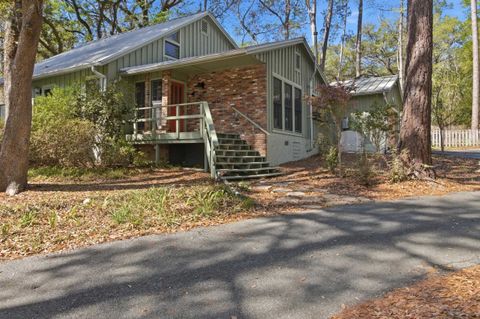 Photo of 407 Nottingham Court, Tallahassee, FL 32312 (MLS # 397455)