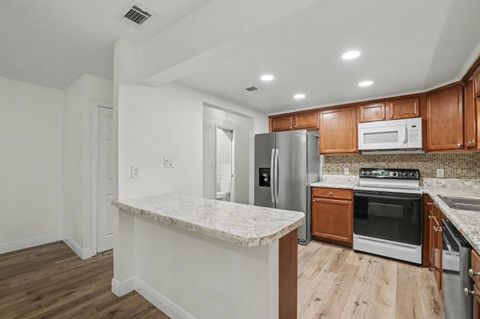 Tiny photo for 1972 Portland Avenue, Tallahassee, FL 32303 (MLS # 400550)