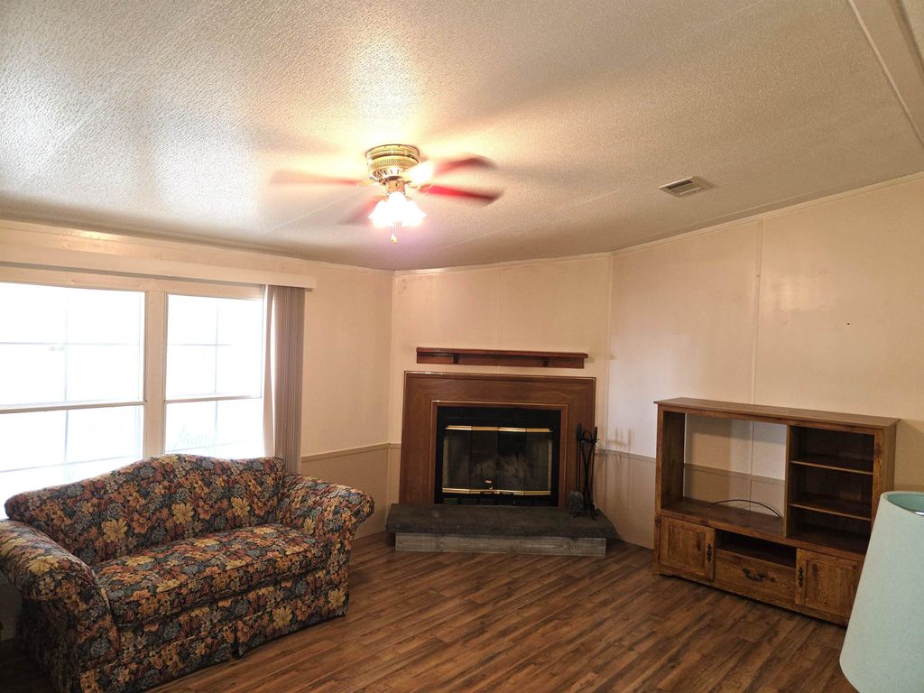 Photo of 17305 NW Creek Road, Clarksville, FL 32430 (MLS # 394827)