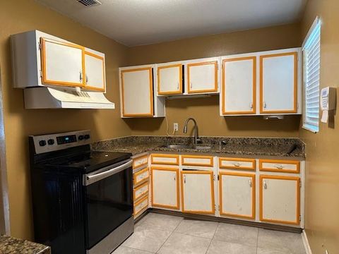 Tiny photo for 3521 Larkway Street, Tallahassee, FL 32305 (MLS # 390461)