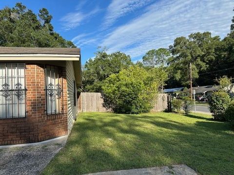 Tiny photo for 3521 Larkway Street, Tallahassee, FL 32305 (MLS # 390461)