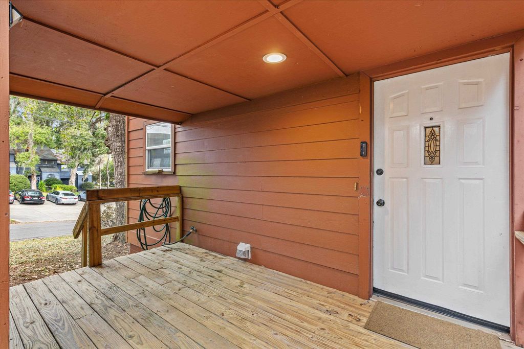 Photo of 1511 Jacks Drive, Tallahassee, FL 32301 (MLS # 396737)