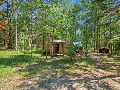 Tiny photo for 7000 VETERANS MEMORIAL Drive, Tallahassee, FL 32309 (MLS # 400263)