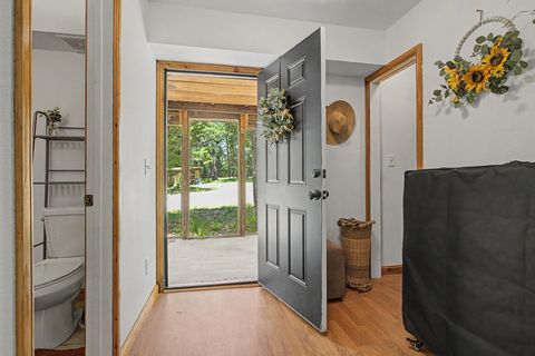 Tiny photo for 7000 VETERANS MEMORIAL Drive, Tallahassee, FL 32309 (MLS # 400263)