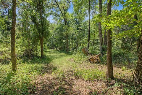 Tiny photo for 7000 VETERANS MEMORIAL Drive, Tallahassee, FL 32309 (MLS # 400263)
