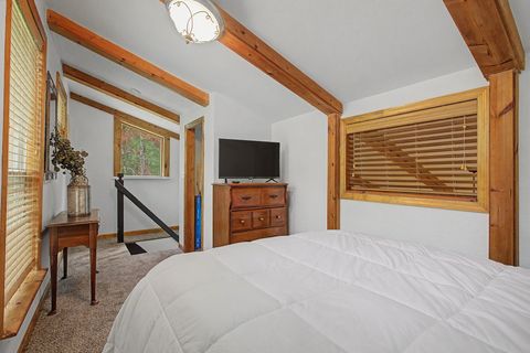 Tiny photo for 7000 VETERANS MEMORIAL Drive, Tallahassee, FL 32309 (MLS # 400263)