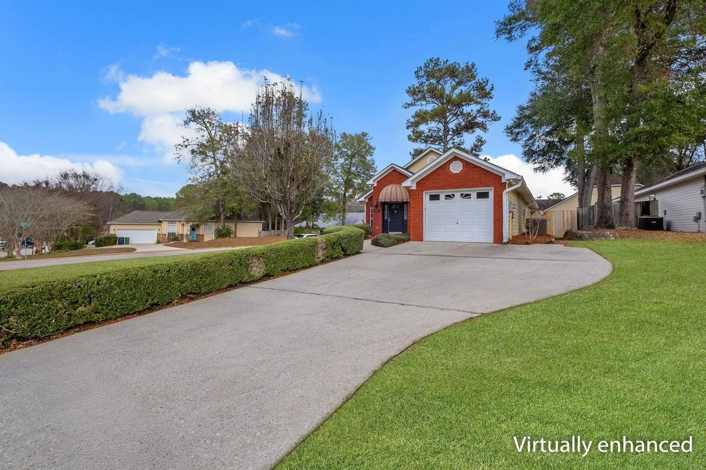 Photo of 1813 Newman Lane, Tallahassee, FL 32312 (MLS # 395515)