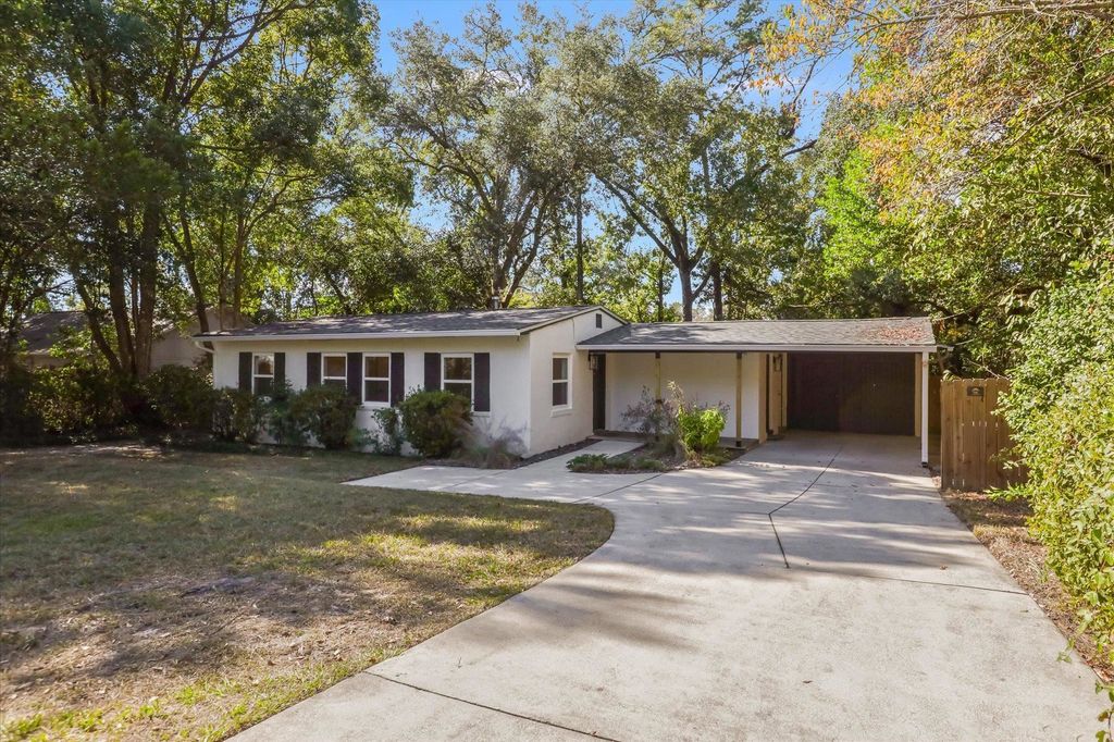 Photo of 1524 Heechee Nene, Tallahassee, FL 32301 (MLS # 392776)