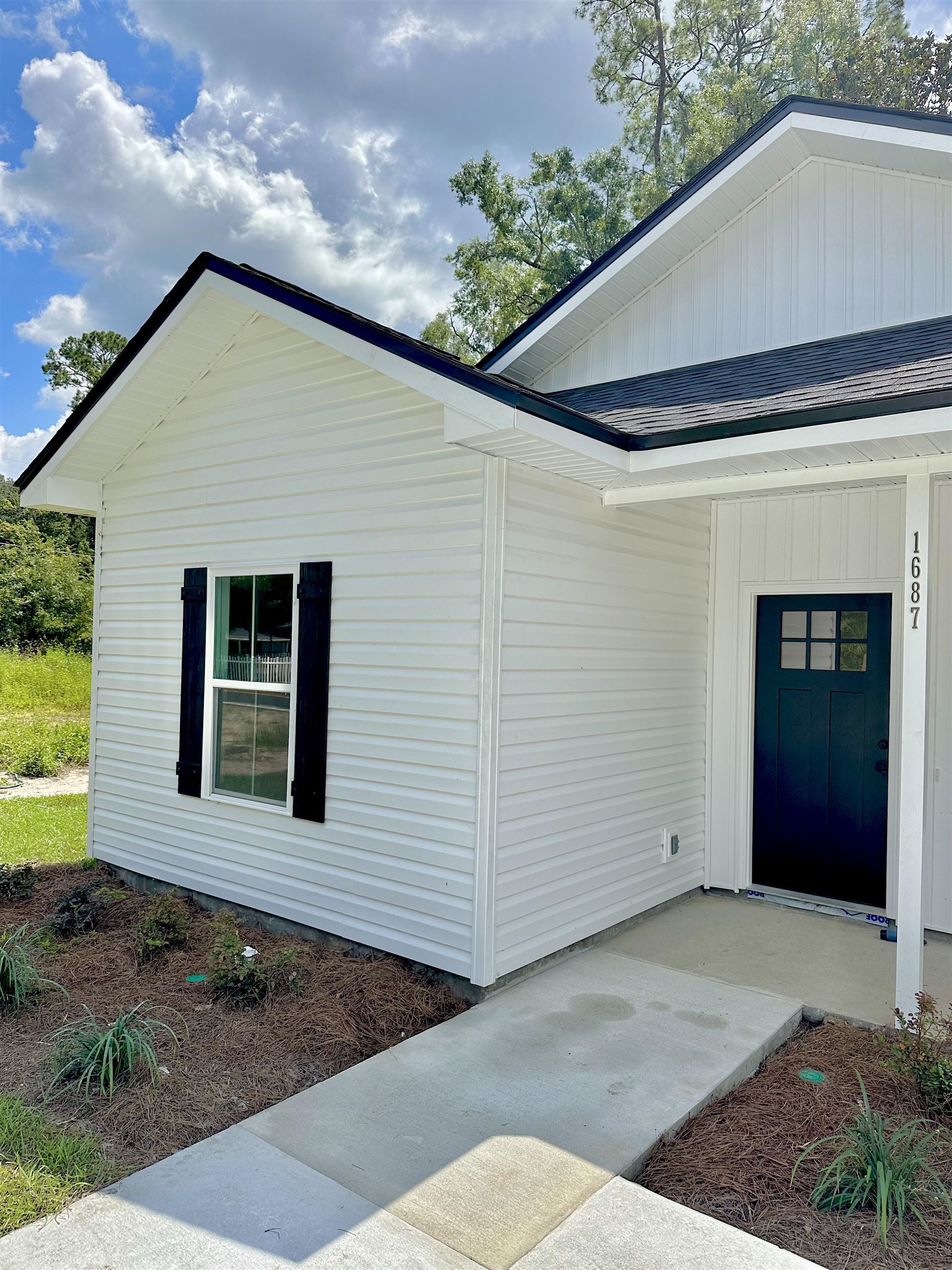 1687 DR MLK JR MEMORIAL Road