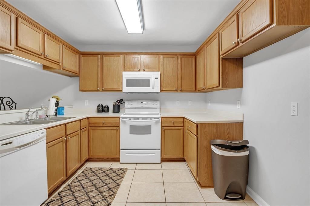 Photo of 241 Dixie Drive #105 or 5, Tallahassee, FL 32304 (MLS # 399448)