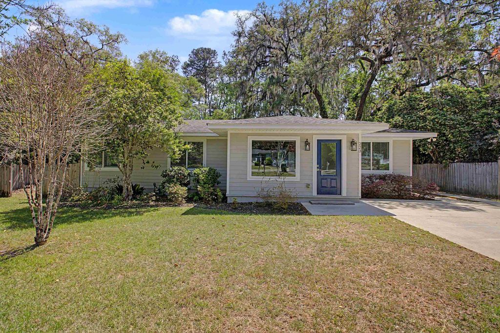 Photo of 223 Meridianna Drive, Tallahassee, FL 32312 (MLS # 398464)