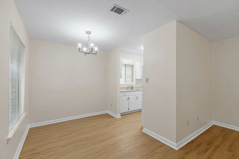 Tiny photo for 2188 Claremont A Lane #A, Tallahassee, FL 32301 (MLS # 401503)