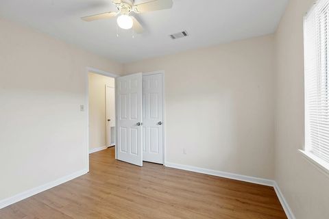 Tiny photo for 2188 Claremont A Lane #A, Tallahassee, FL 32301 (MLS # 401503)