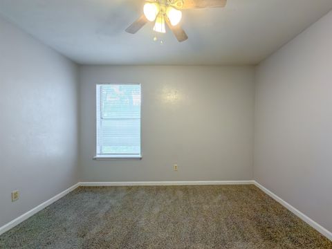 Tiny photo for 2334 Sylvan Court #A, Tallahassee, FL 32303 (MLS # 395396)