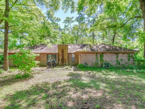 A home in TALLAHASSEE