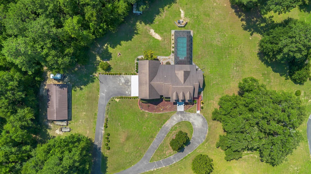 Photo of 805 Frances Drive, Havana, FL 32333 (MLS # 402611)