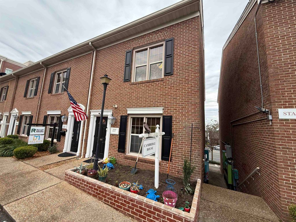 Photo of 227 E Virginia Street, Tallahassee, FL 32301 (MLS # 394819)