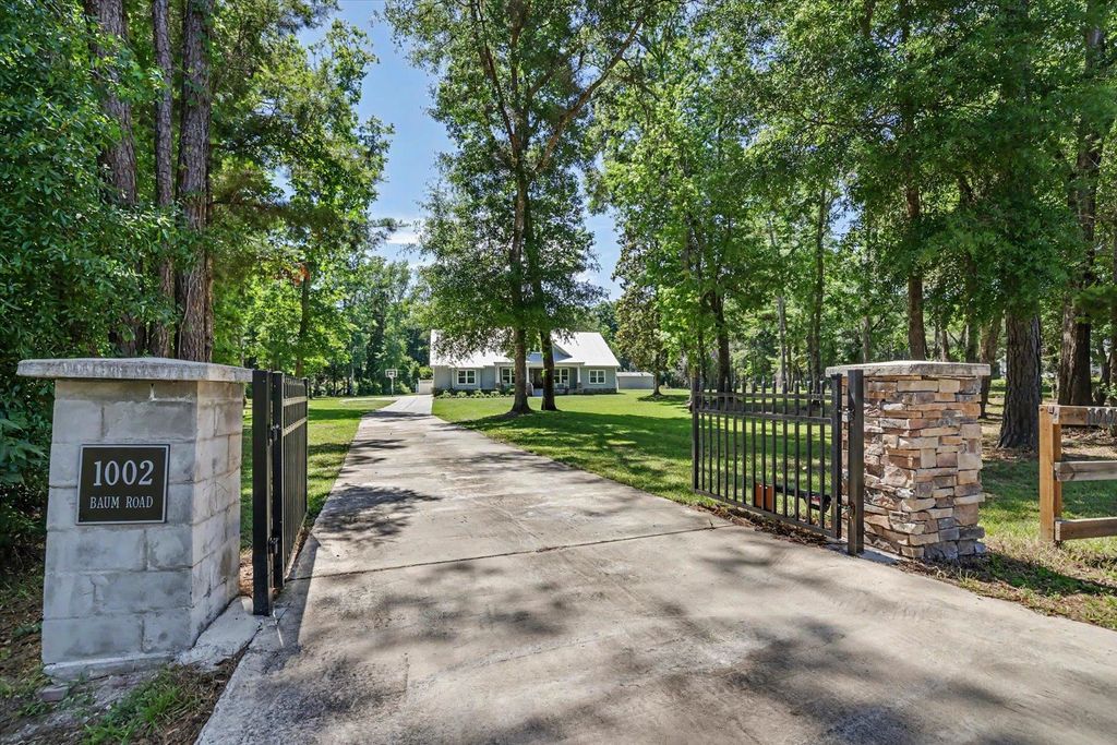 Photo of 1002 Baum Road, Tallahassee, FL 32317 (MLS # 400176)