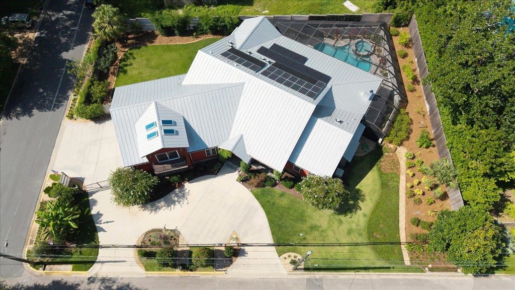 Photo of 537 Williams Street, Tallahassee, FL 32303 (MLS # 392278)