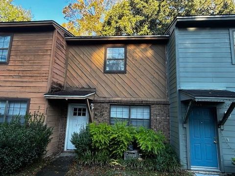 Photo of 2811 Botany Place Pl, Tallahassee, FL 32301 (MLS # 389976)