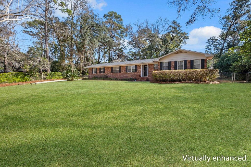 Photo of 3203 BROOKFOREST Drive, Tallahassee, FL 32312 (MLS # 396379)