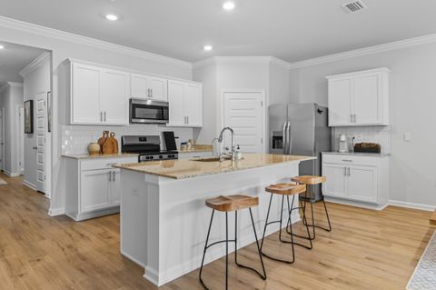 Tiny photo for 2948 Ervine Street, Tallahassee, FL 32308 (MLS # 392420)