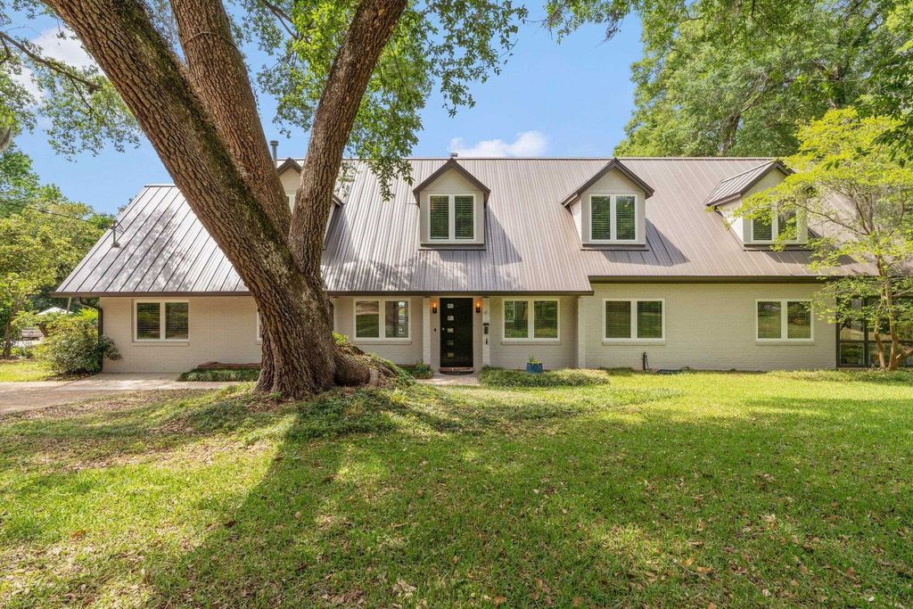 Photo of 2012 Lee Avenue, Tallahassee, FL 32308 (MLS # 396822)