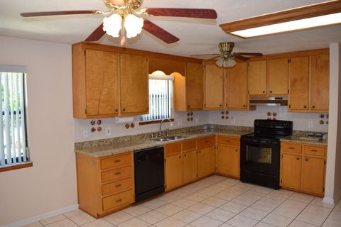 Tiny photo for 333 GAWAIN Court, Tallahassee, FL 32301 (MLS # 395611)