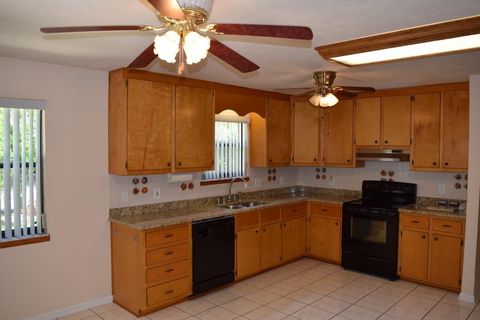 Tiny photo for 333 GAWAIN Court, Tallahassee, FL 32301 (MLS # 395611)