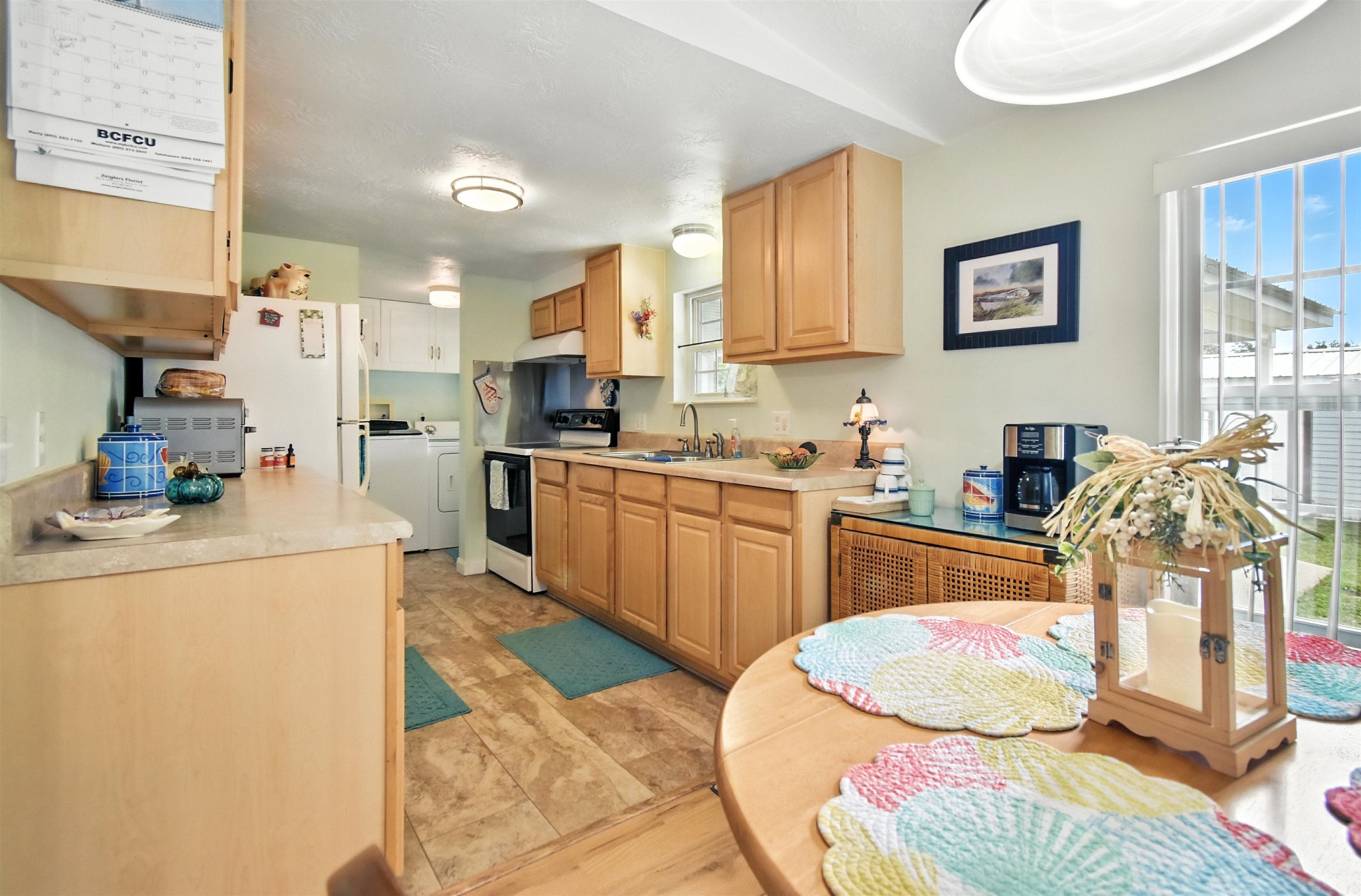 935 E Charles Hendry Road