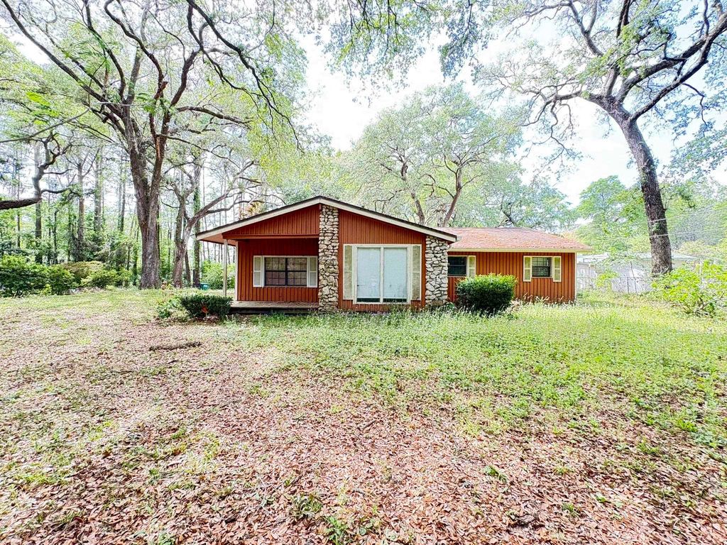Photo of 5206 Isabelle Drive, Tallahassee, FL 32305 (MLS # 399299)