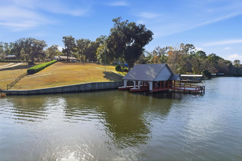 Photo of 1835 COLLINS LANDING Road, Tallahassee, FL 32310 (MLS # 394816)