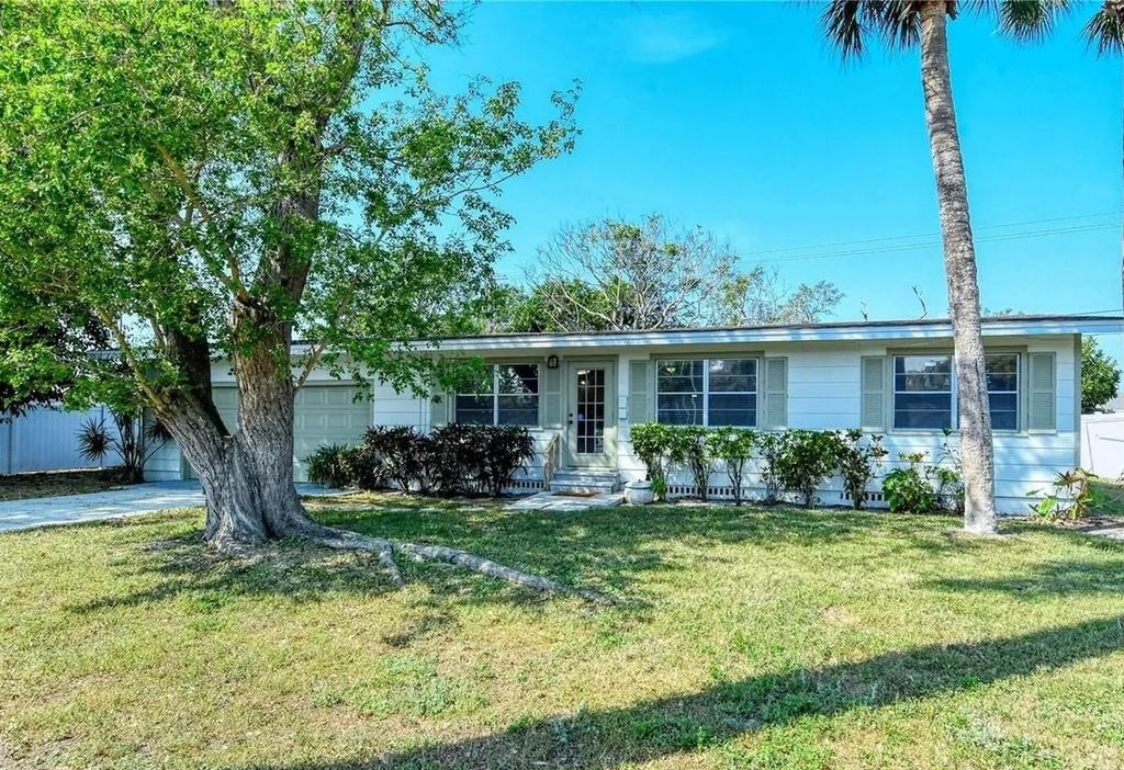 Photo of 4708 Park Acres Drive, Other Florida, FL 34207 (MLS # 398863)