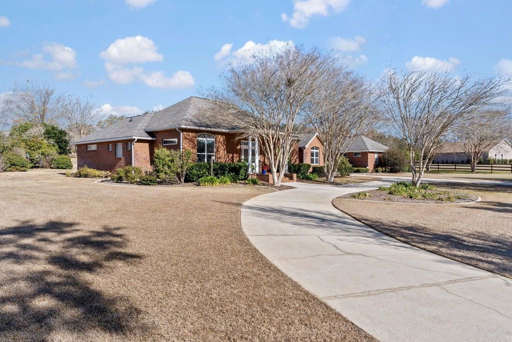 Photo of 2500 LAKEFAIR Drive, Tallahassee, FL 32317 (MLS # 395514)