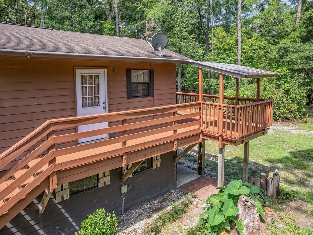 Photo of 4 Summer Lane, Crawfordville, FL 32327 (MLS # 394836)