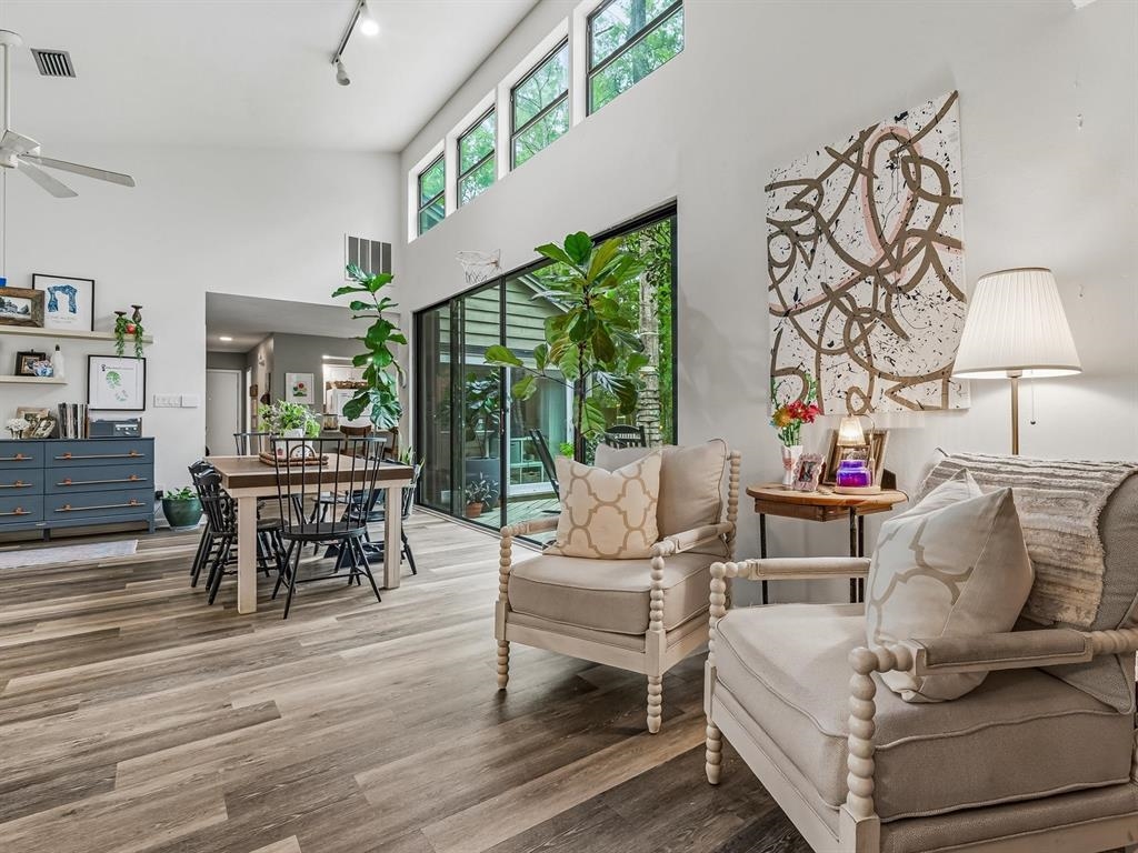 3335 Micanopy Trail