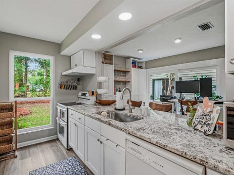 Tiny photo for 3335 Micanopy Trail, Tallahassee, FL 32312 (MLS # 401042)