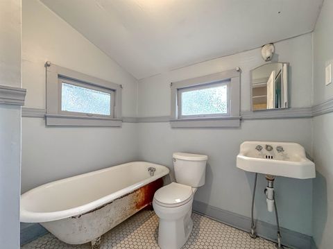 Tiny photo for 128 N Bronough Street, Tallahassee, FL 32301 (MLS # 389970)