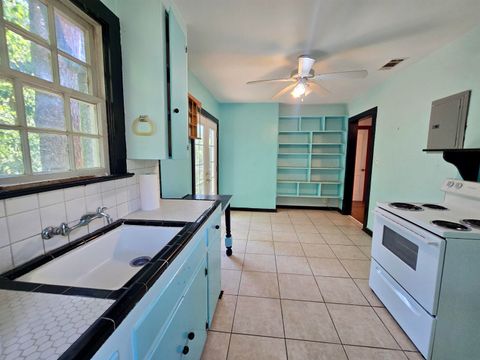 Tiny photo for 727 Miccosukee Road #-, Tallahassee, FL 32308 (MLS # 399221)