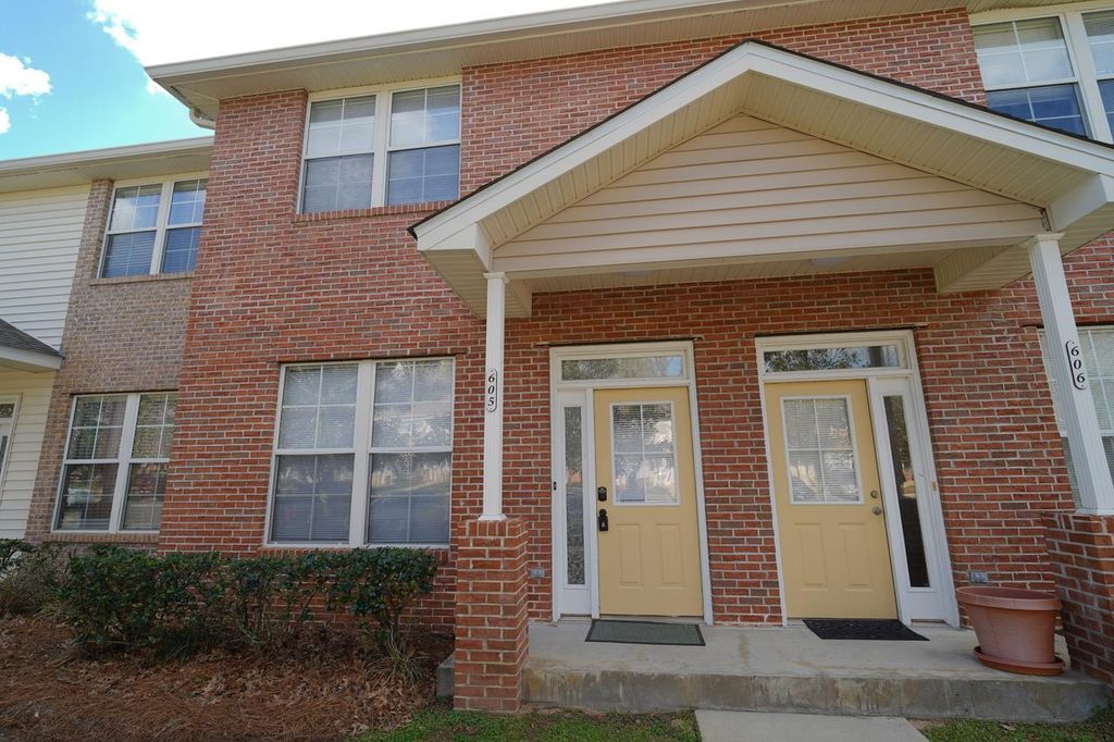 Photo of 3400 Old Bainbridge Road #605, Tallahassee, FL 32303 (MLS # 397063)