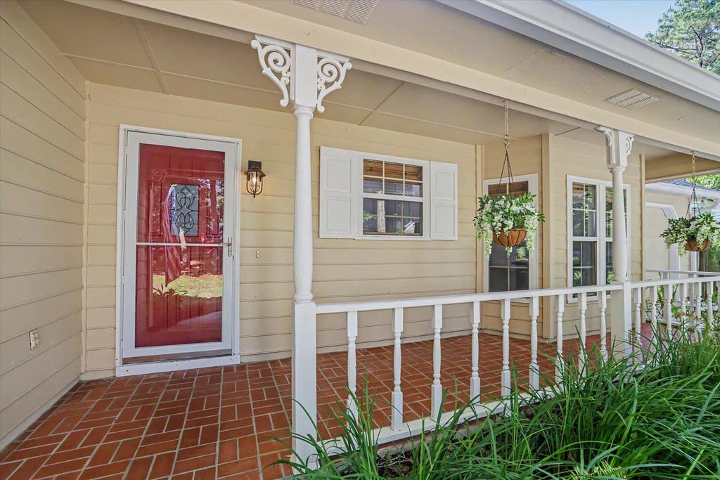 Photo of 6515 Man O War Trail, Tallahassee, FL 32309 (MLS # 402032)