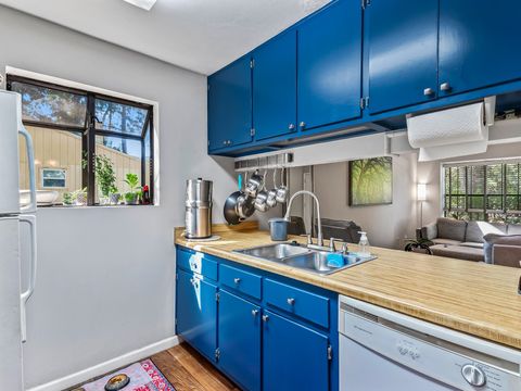 Tiny photo for 254 E Whetherbine Way, Tallahassee, FL 32301 (MLS # 391417)